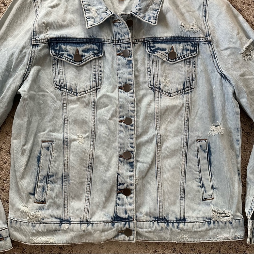KUT from the Kloth Emma Boyfriend Denim Jacket - Picture 4 of 7